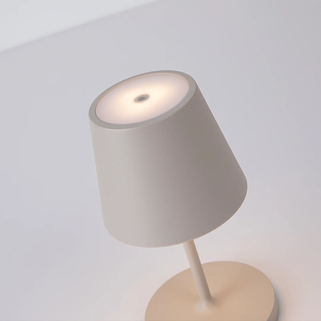 AVA - Image 24